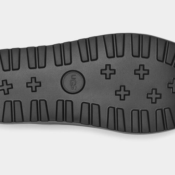 UGG Classic Maxi Toggle-Weather Ready - Picture 7 of 8